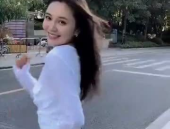 简单的小美女,阳光、甜美与梦想同行